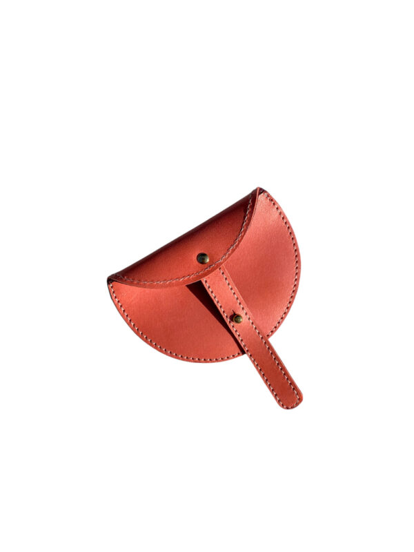 Porte monnaie en cuir lisse upcyclé en coloris rose doux