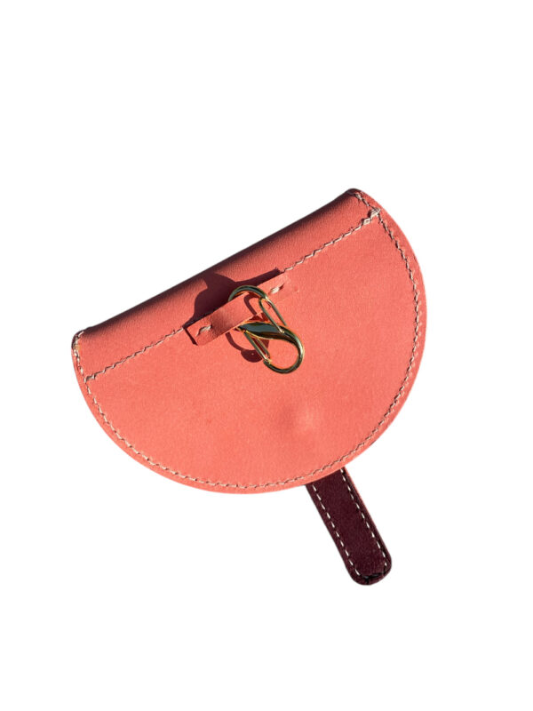 Porte monnaie en cuir lisse upcyclé en coloris rose doux